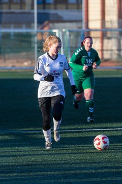 Bild 189 - Frauen SG Holstein Sued - SV Gruenweiss-Siebenbaeumen : Ergebnis: 0:2